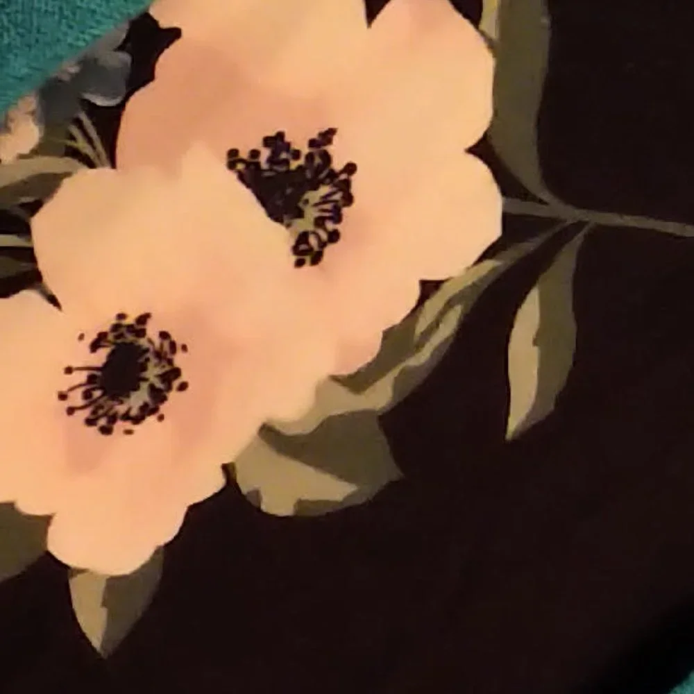 J.jill XSmall Petite Black floral Wearever swing layering tank vented side seam - Picture 2 of 8